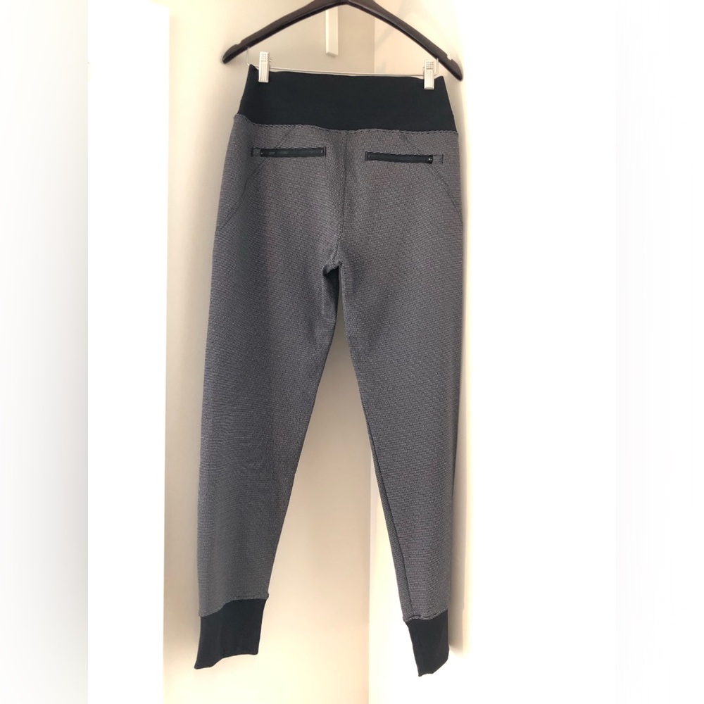 Athleta HIGH RISE JOGGER - Picture 2 of 8